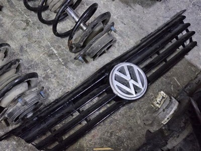 Volkswagen Polo çıkma ön panjur Volkswagen Polo çıkma ön panjur