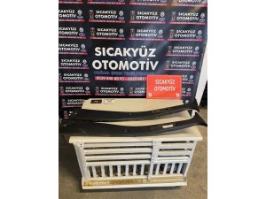 Ford Escort orta plastik