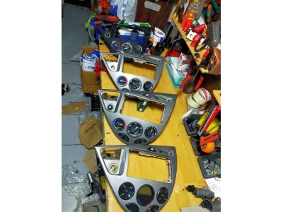 Ford Focus 1 teyp çerçevesi Ford Focus 1 teyp çerçevesi