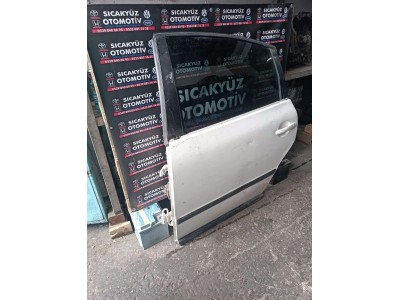 Volkswagen Passat 1998 b5 sol arka kapı beyaz