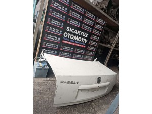 Volkswagen Passat 1998 b5 bagaj kapağı beyaz