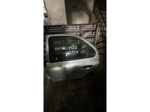 Ford Mondeo Mk2 96-2000 sol arka kapı